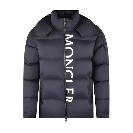 モンクレール（Moncler）の偽物と本物の見分け方｜チェックポイントを紹介