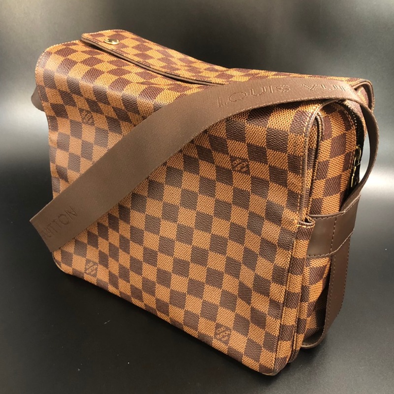 柄種類ダミエ系ルイヴィトン　ダミエ　ナヴィグリオLOUISVUITTON