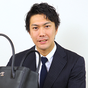 鑑定士 川田